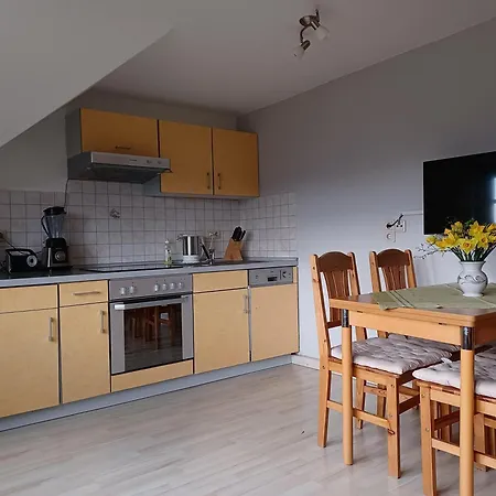 Schoenfelder דירה *